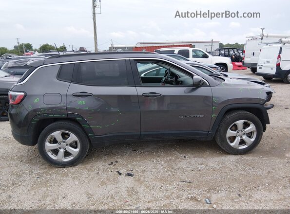 3C4NJCBB5JT186707 2018 JEEP COMPASS Gray უკანა სალონის ხედი