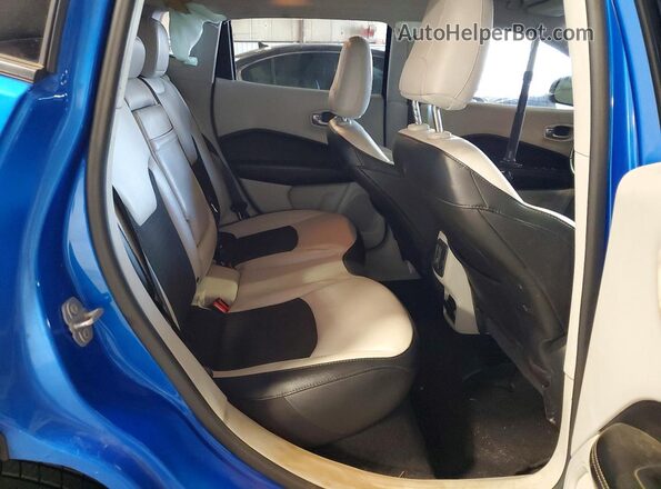 3C4NJCBB5KT636728 2019 JEEP COMPASS Blue Rear interior view