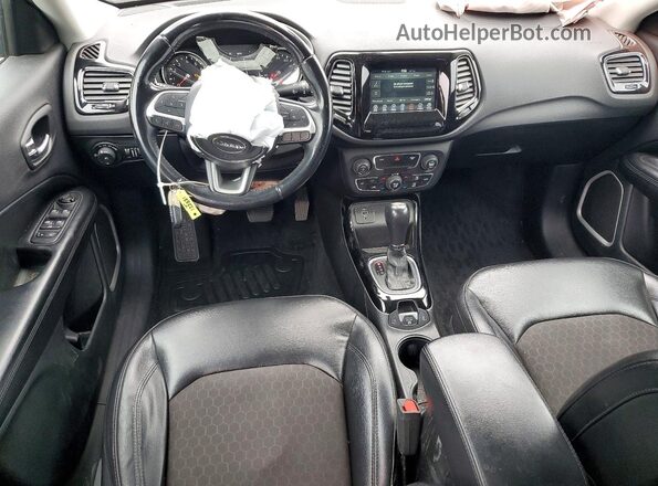 3C4NJCBB5LT122881 2020 JEEP COMPASS Black Widok deski rozdzielczej