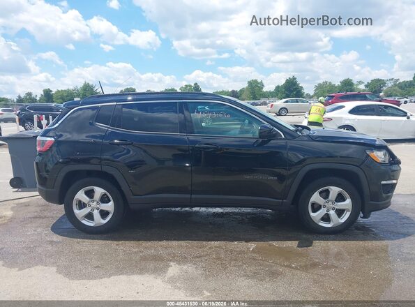 3C4NJCBB6JT181788 2018 JEEP COMPASS Черный Вид задней части салона