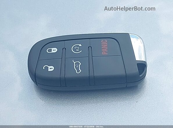 3C4NJCBB6JT181788 2018 JEEP COMPASS Черный Вид панели приборов