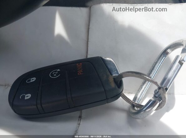 3C4NJCBB6JT271541 2018 JEEP COMPASS Blue Вид панелі приладів
