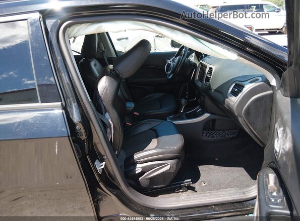 3C4NJCBB6JT304683 2018 JEEP COMPASS Black Սալոնի դիմացի տեսք