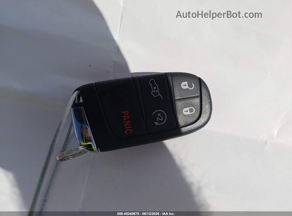 3C4NJCBB6NT229585 2022 JEEP COMPASS Silver Dashboard view