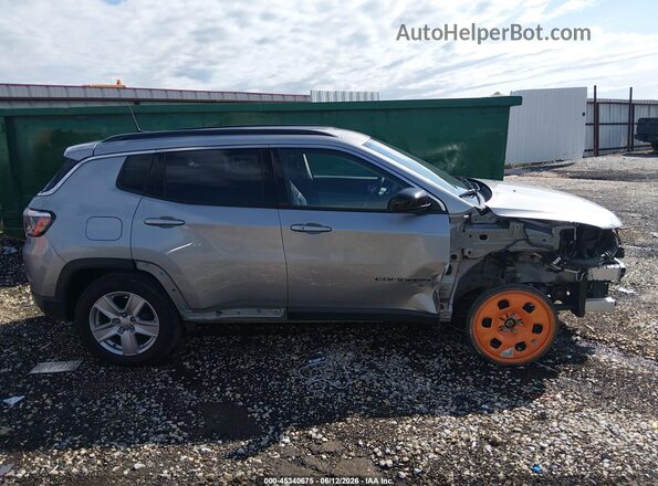3C4NJCBB6NT229585 2022 JEEP COMPASS Silver 360 interior view