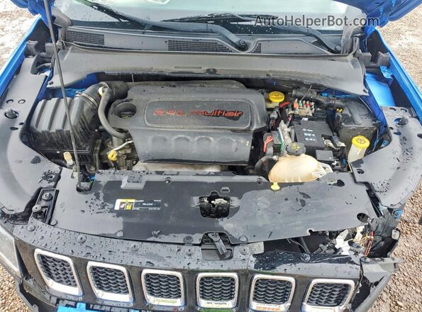 3C4NJCBB8HT632567 2017 JEEP COMPASS Blue Вид задньої частини салону