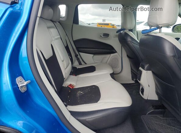 3C4NJCBB8HT632567 2017 JEEP COMPASS Blue Вид задніх сидінь
