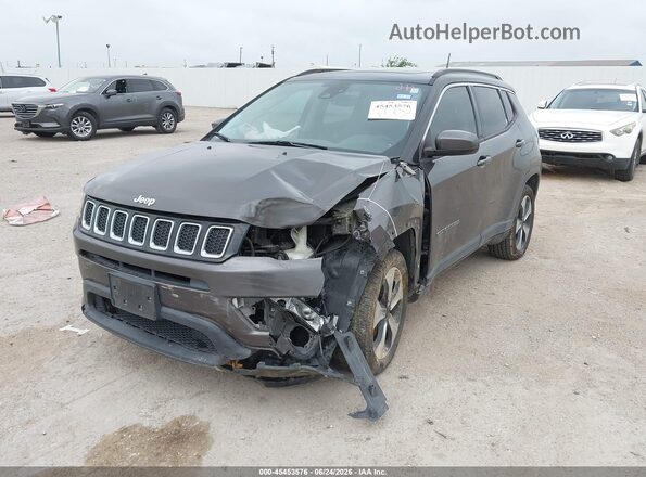 3C4NJCBB8JT125433 2018 JEEP COMPASS Gray Vista tres cuartos delantera izquierda