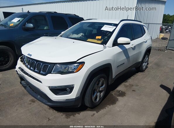 3C4NJCBB8JT462734 2018 JEEP COMPASS White 