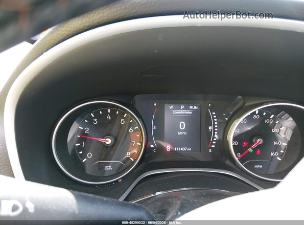 3C4NJCBB8JT462734 2018 JEEP COMPASS White 