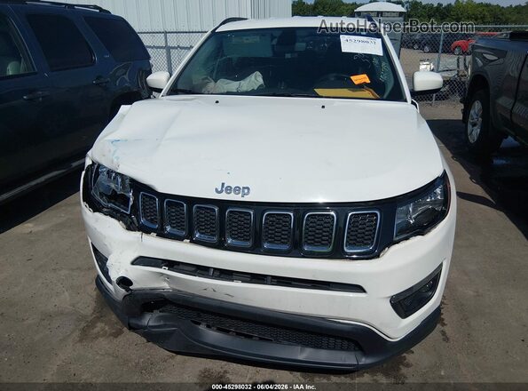 3C4NJCBB8JT462734 2018 JEEP COMPASS White 