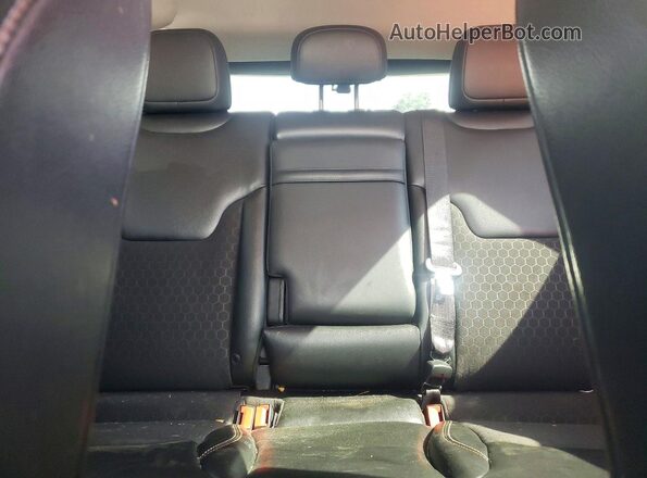 3C4NJCBB8JT468968 2018 JEEP COMPASS Белый Вид задних сидений