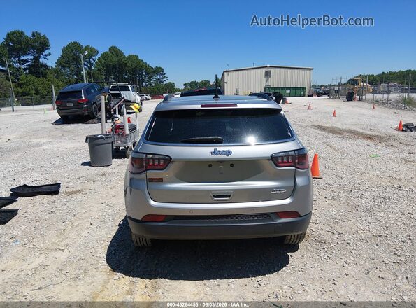 3C4NJCBB8LT224434 2020 JEEP COMPASS Silver 
