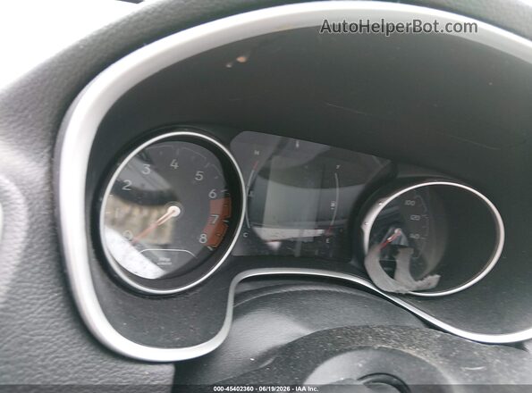 3C4NJCBB8MT592193 2021 JEEP COMPASS White Widok tylnych siedzeń