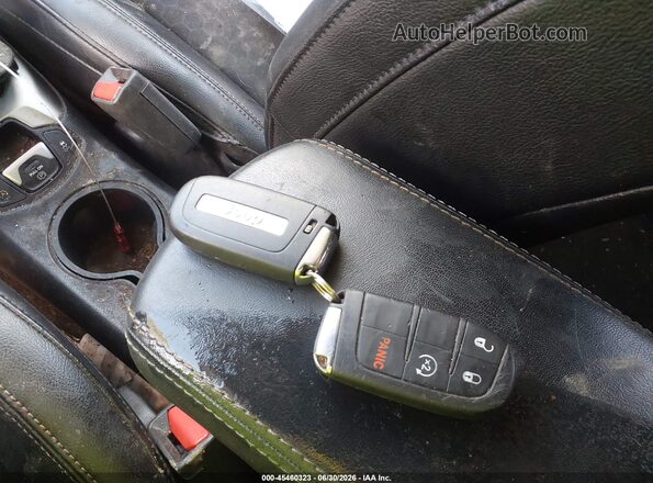 3C4NJCBB9HT632951 2017 JEEP COMPASS Gray Dashboard view