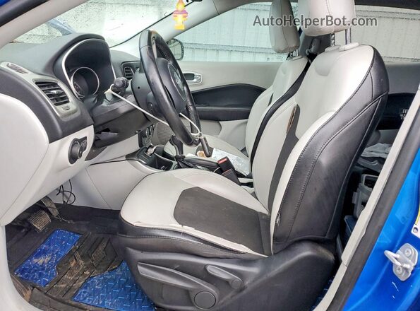 3C4NJCBB9JT461575 2018 JEEP COMPASS Blue 