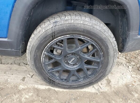 3C4NJCBB9JT461575 2018 JEEP COMPASS Blue 