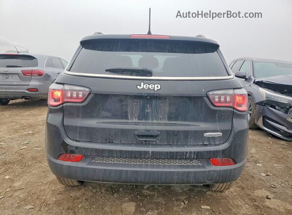 3C4NJCBB9JT502495 2018 JEEP COMPASS Black Вид ззаду
