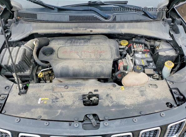 3C4NJCBB9JT502495 2018 JEEP COMPASS Black Вид підкапотного простору