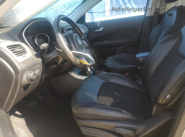 3C4NJCBB9KT699329 2019 JEEP COMPASS Silver წინა სალონის ხედი
