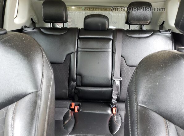 3C4NJCBB9KT699329 2019 JEEP COMPASS Silver უკანა სავარძლების ხედი