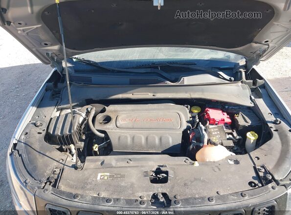 3C4NJCBB9KT762803 2019 JEEP COMPASS Серебряный Вид сзади