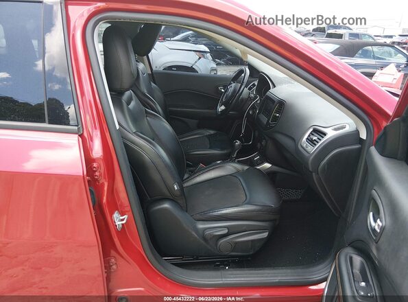 3C4NJCBB9KT819856 2019 JEEP COMPASS Красный Вид салона спереди