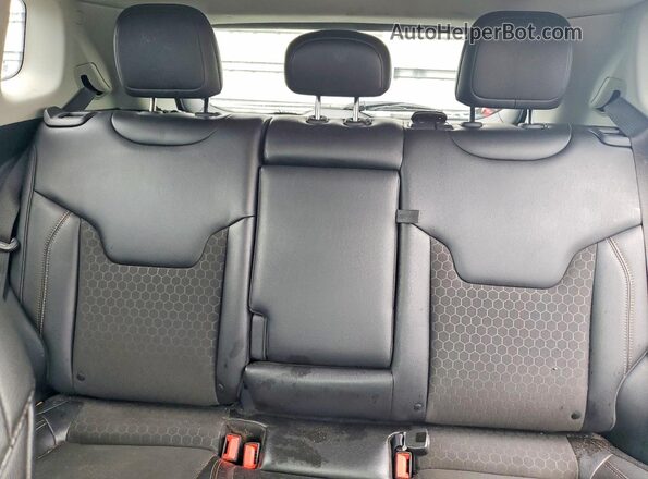 3C4NJCBB9MT585558 2021 JEEP COMPASS Black Rear seats view