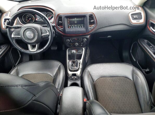 3C4NJCBB9MT585558 2021 JEEP COMPASS Black Dashboard view