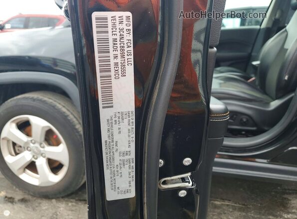 3C4NJCBB9MT585558 2021 JEEP COMPASS Black VIN sticker view