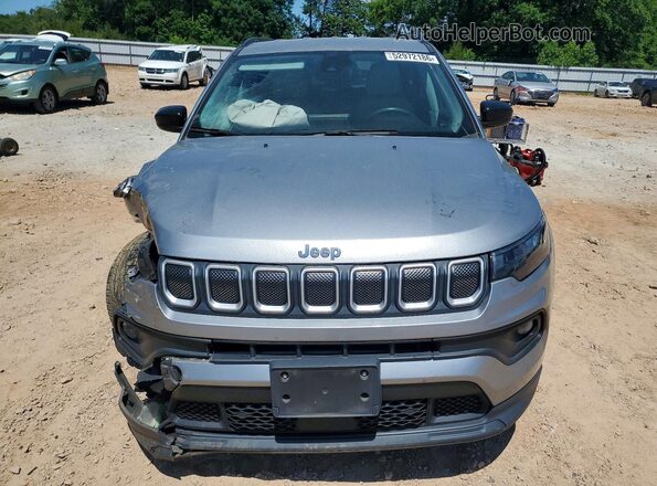 3C4NJCBB9NT138228 2022 JEEP COMPASS Silver Вид спереду