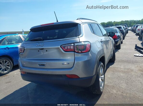3C4NJCBBXJT287029 2018 JEEP COMPASS Silver 