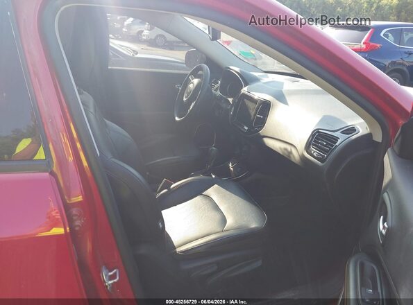 3C4NJCCB1KT769386 2019 JEEP COMPASS Красный Вид салона спереди