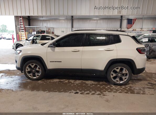 3C4NJCCB2JT358223 2018 JEEP COMPASS White 