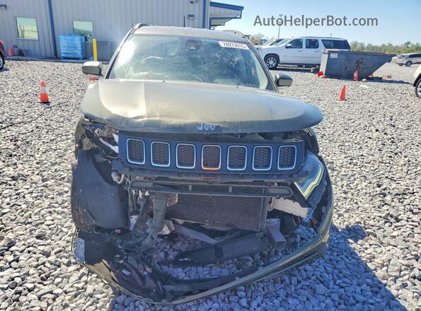 3C4NJCCB2JT358559 2018 JEEP COMPASS Green 