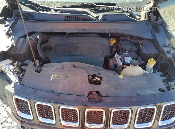 3C4NJCCB2JT358559 2018 JEEP COMPASS Green 