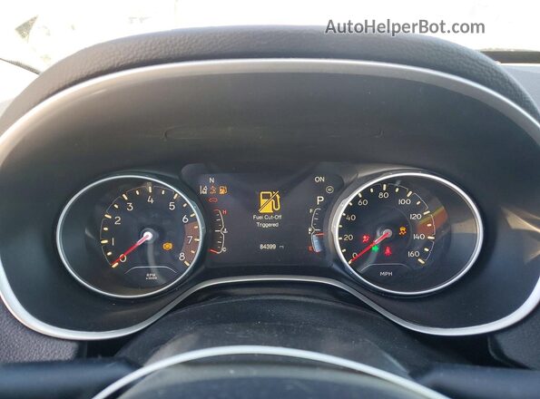 3C4NJCCB2JT358559 2018 JEEP COMPASS Green 