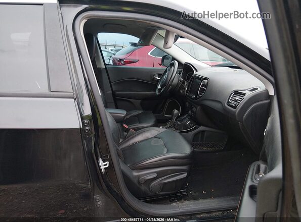 3C4NJCCB4JT195008 2018 JEEP COMPASS Black Widok wnętrza z przodu