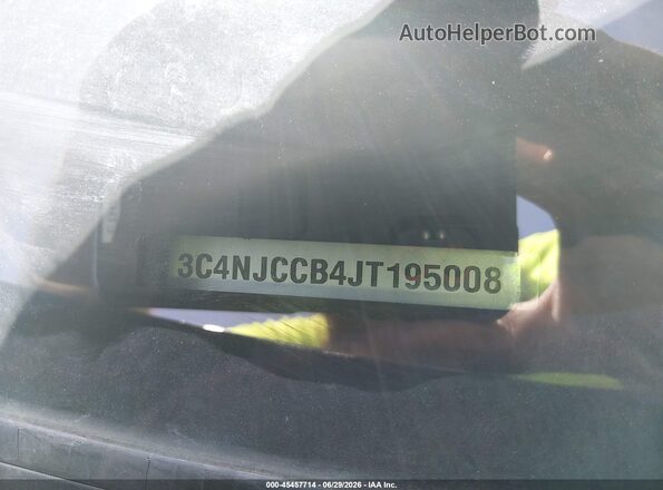 3C4NJCCB4JT195008 2018 JEEP COMPASS Black Widok komory silnika