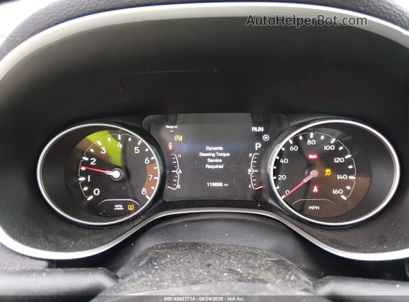 3C4NJCCB4JT195008 2018 JEEP COMPASS Black Widok tylnych siedzeń