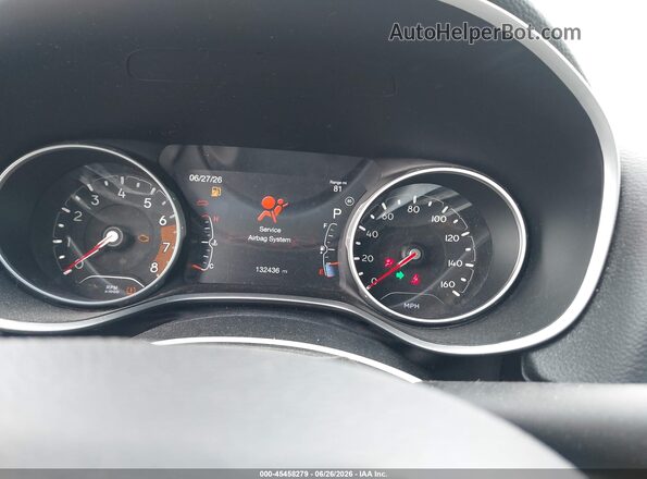 3C4NJCCB4KT676037 2019 JEEP COMPASS Серебряный Вид задних сидений