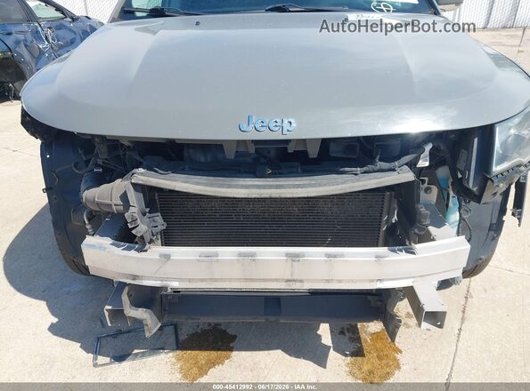 3C4NJCCB7LT122685 2020 JEEP COMPASS Gray Դիմացի տեսք