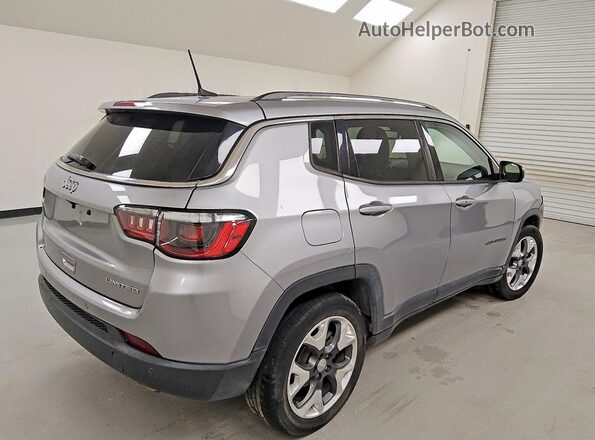 3C4NJCCB7MT573374 2021 JEEP COMPASS Серебряный 