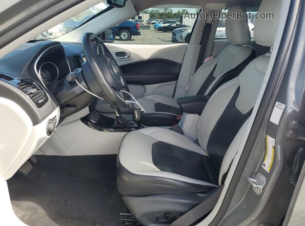 3C4NJCCB8KT802092 2019 JEEP COMPASS Gray 