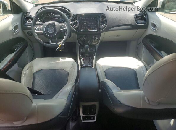 3C4NJCCB9JT123558 2018 JEEP COMPASS White Вид панелі приладів