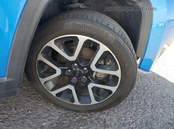 3C4NJCCB9JT248236 2018 JEEP COMPASS Blue 