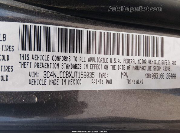 3C4NJCCBXJT156035 2018 JEEP COMPASS Gray Widok komory silnika