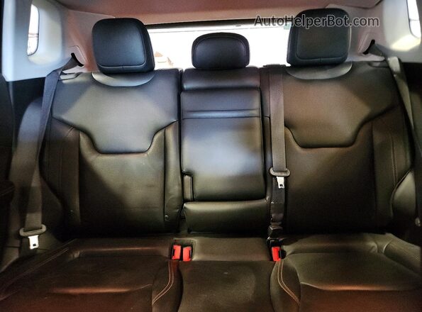 3C4NJCCBXJT248228 2018 JEEP COMPASS Черный 