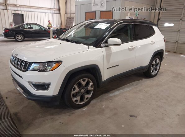 3C4NJCCBXJT502889 2018 JEEP COMPASS White Front left