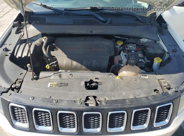 3C4NJCCBXLT114399 2020 JEEP COMPASS White Rear interior view